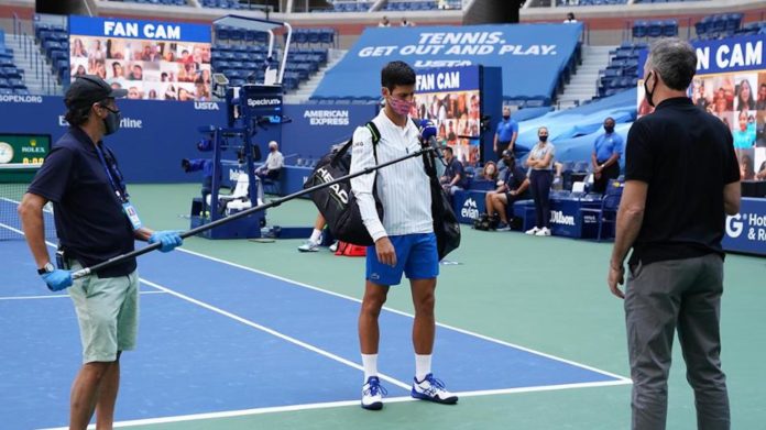 US-OPEN-2020-NOVAK-DJOKOVIC-SQUALIFICATO US Open 2020 Novak Djokovic squalificato