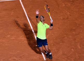 Leggere servizio avversario durante partita tennis Rafael Nadal Roma 2020