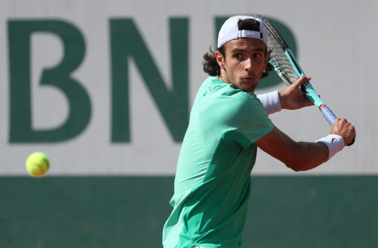 Lorenzo Musetti costretto allo stop: salterà Amburgo e il Roland Garros