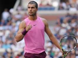 US Open 2026, day 2: Alcaraz riparte con una vittoria. Tsitsipas sorprende Fils