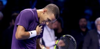 ATP Finals 2025: Auger-Aliassime stende Zverev e va in semifinale. Sfiderá Alcaraz
