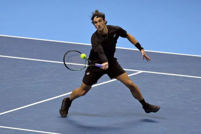 Lorenzo_Musetti_ATP_Finals_2025_ZAF_8126